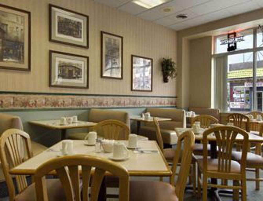 Howard Johnson By Wyndham Atlantic City Restaurant photo